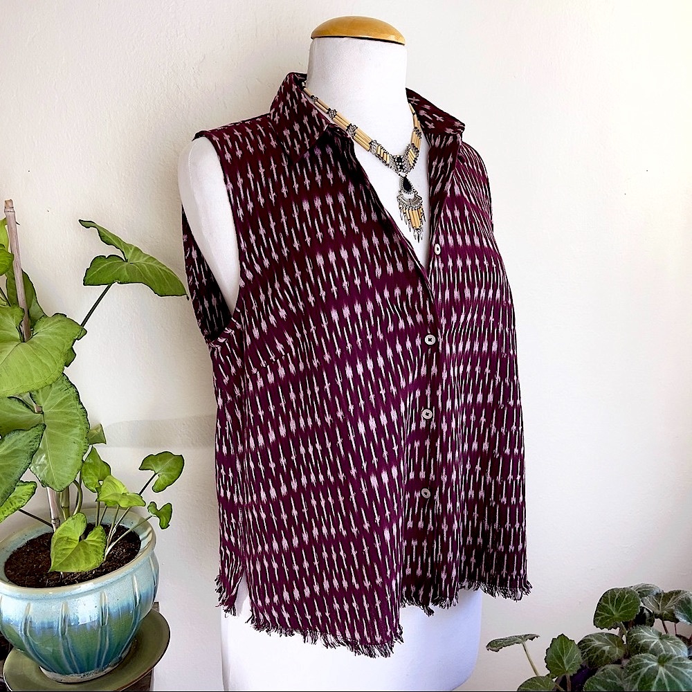 Madewell Purple Sleeveless Button Down Top M Boho Relaxed Frayed Hem Ikat Print